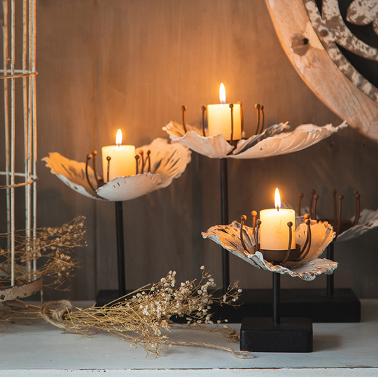Minhui Home Decorations Wholesale Wedding Lotus Candle Stick Holder Metal Iron Candle Sticks