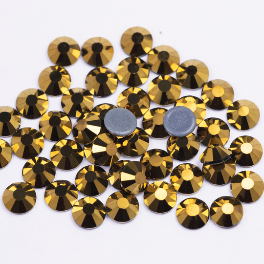 Wholesale Hotfix Rhinestone Flatback Iron on Glass Crystal for Garment