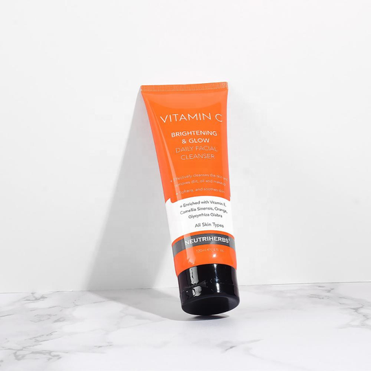 Hot Sale Aloe Vera Vitamin C Whitening Lightening Organic Cleanser Facial