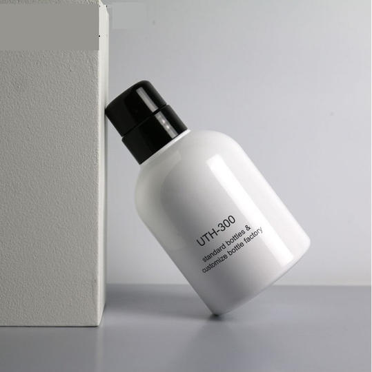 2023 white customized plastic lotion shampoo bottles empty packaging recycled 16oz empty 300ml face cleanser bottle